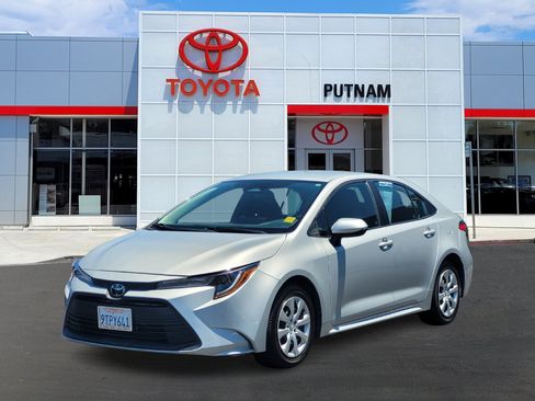 Used 2023 Toyota Corolla LE FWD image 8