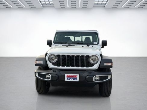 New 2026 Jeep Gladiator Sport image 8