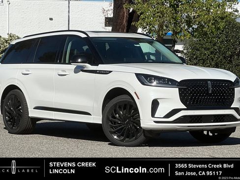 New 2026 Lincoln Aviator Reserve image 1