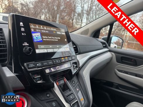 Used 2023 Honda Odyssey EX-L image 15