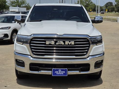 Used 2025 RAM 1500 Laramie AWD/4WD image 3