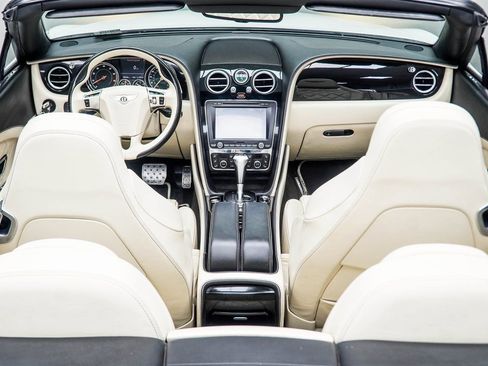 Used 2017 Bentley Continental GT image 5
