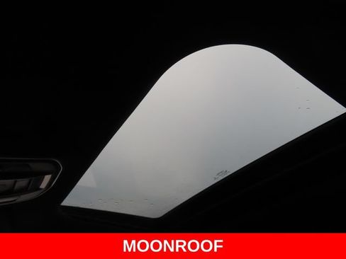 Used 2023 Jeep Grand Cherokee Altitude AWD/4WD image 4