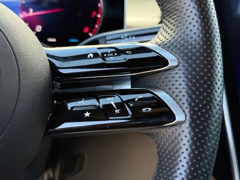 Used 2023 Mercedes-Benz GLC 300 image 33