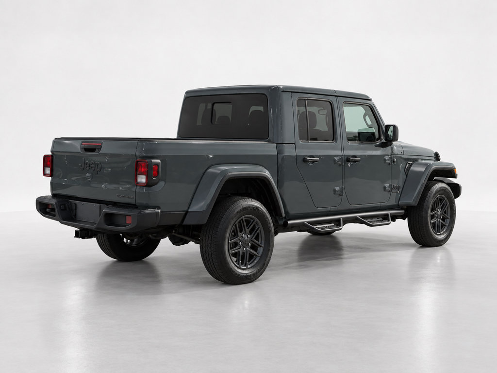 Used 2025 Jeep Gladiator Sport AWD/4WD image 5
