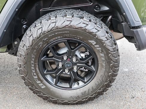 Used 2024 Jeep Wrangler Willys image 32