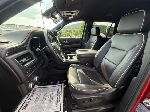 Used 2023 GMC Yukon SLT AWD/4WD image 32