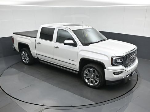 Used 2018 GMC Sierra 1500 Denali w/ Denali Ultimate Package AWD/4WD image 59