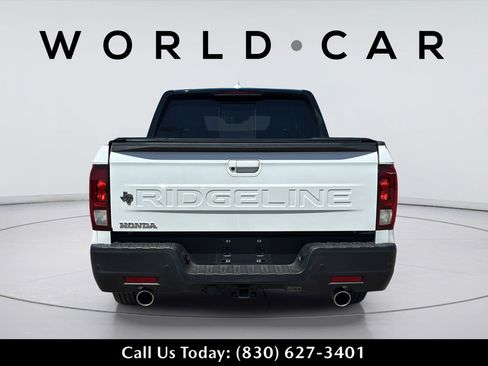 Used 2025 Honda Ridgeline Black Edition image 14