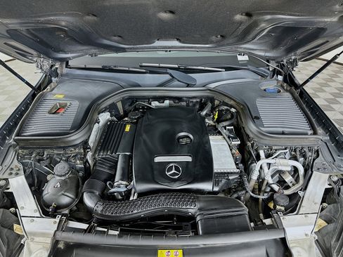 Used 2016 Mercedes-Benz GLC 300 4MATIC image 34