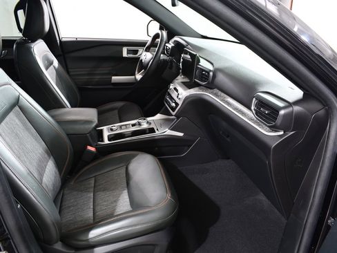 Used 2023 Ford Explorer Timberline w/ Timberline Technology Package image 10