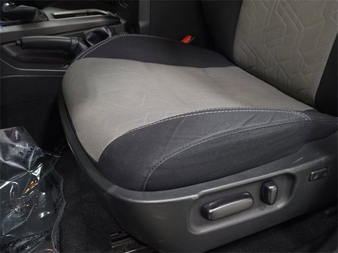 Certified 2023 Toyota Tacoma TRD Off-Road image 25