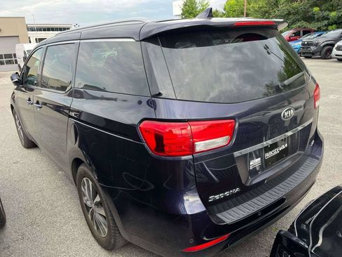 Used 2018 Kia Sedona SX FWD image 3