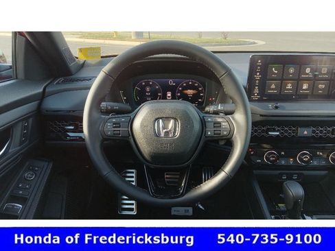 Used 2025 Honda Accord Sport image 12