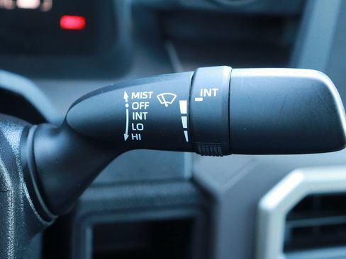 Used 2024 Toyota Tacoma SR5 AWD/4WD image 23