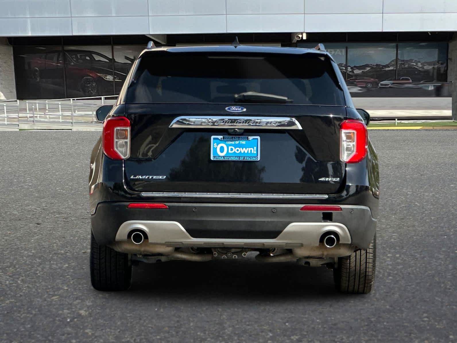 Used 2022 Ford Explorer Limited w/ Equipment Group 301A AWD/4WD image 8