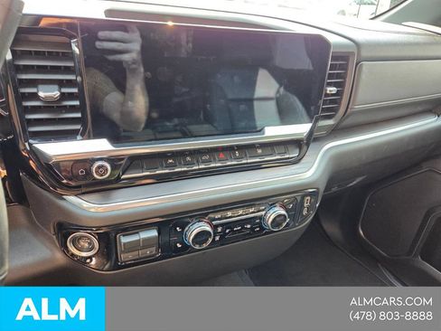 Used 2025 GMC Sierra 1500 SLT RWD image 22
