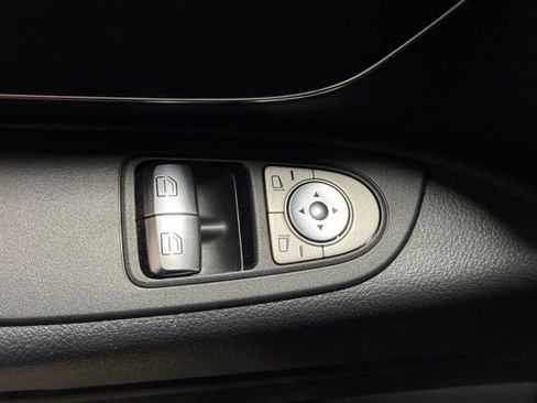 Used 2016 Mercedes-Benz Metris Passenger image 15