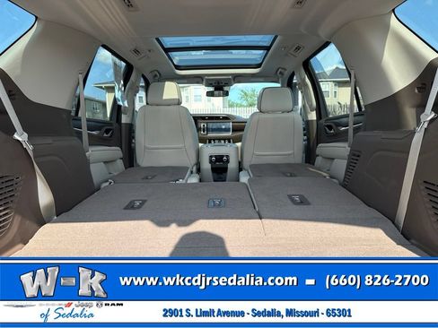Used 2021 GMC Yukon Denali AWD/4WD image 32