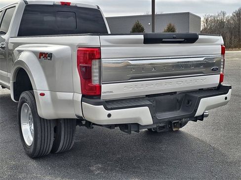 Used 2017 Ford F450 Platinum w/ Platinum Ultimate Package image 15