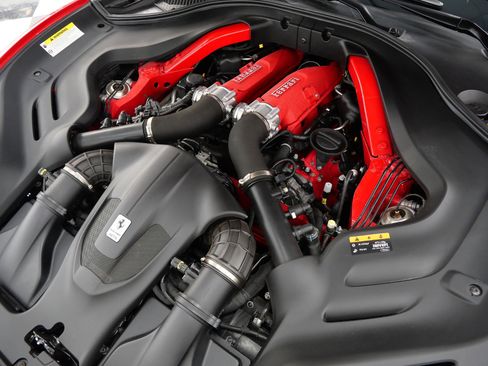 Used 2019 Ferrari Portofino image 40