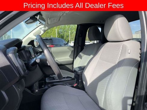 Used 2022 Toyota Tacoma SR AWD/4WD image 17