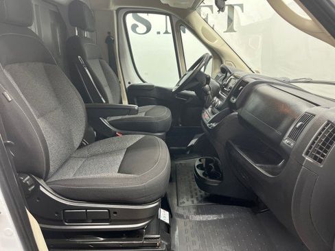 Used 2019 RAM ProMaster 3500 w/ Premium Appearance Group image 17