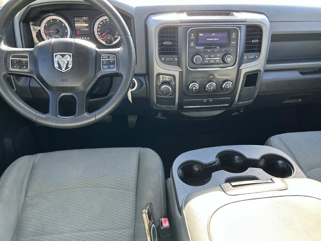 Used 2015 RAM 1500 Express RWD image 9