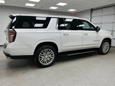 Used 2023 Chevrolet Suburban Premier AWD/4WD image 11