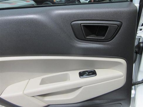 Used 2019 Ford Fiesta SE image 22