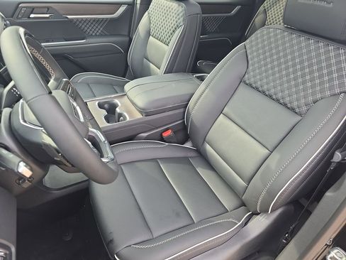 New 2026 GMC Acadia Denali w/ Super Cruise Package image 16