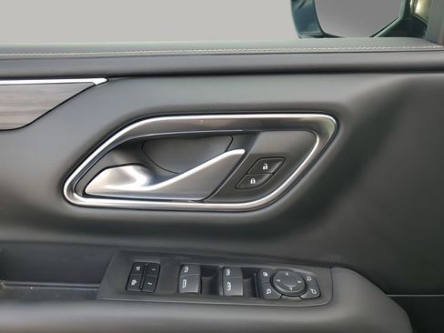 Used 2022 GMC Yukon SLT w/ SLT Premium Package image 27