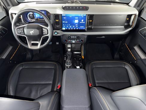 Certified 2022 Ford Bronco Badlands AWD/4WD image 14