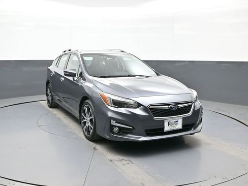 Used 2017 Subaru Impreza 2.0i Limited w/ Moonroof/BSD & Rcta/Eyesight image 3