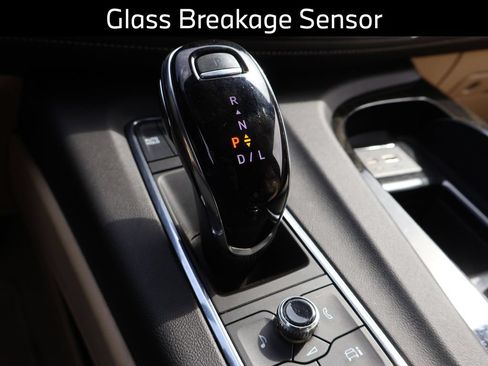 Used 2023 Cadillac Escalade Premium Luxury w/ Performance Package AWD/4WD image 39