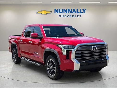 Used 2024 Toyota Tundra Limited AWD/4WD image 7