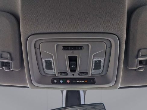 Used 2021 Chevrolet Silverado 1500 LT Trail Boss w/ Convenience Package II AWD/4WD image 24