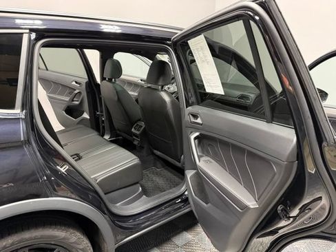Used 2022 Volkswagen Tiguan SE R-Line AWD/4WD image 26
