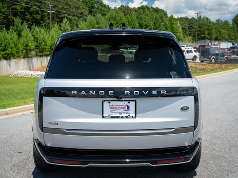 Used 2023 Land Rover Range Rover Long Wheelbase SE AWD/4WD image 15