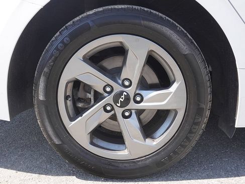 Used 2024 Kia K5 LXS FWD image 19