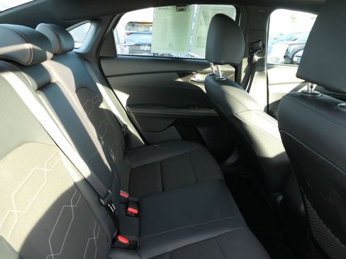 Used 2024 Kia Forte GT-Line w/ GT-Line Premium Package image 23