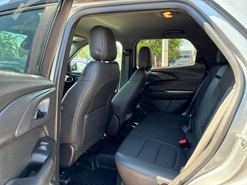 Used 2023 Chevrolet TrailBlazer RS w/ Convenience Package AWD/4WD image 14