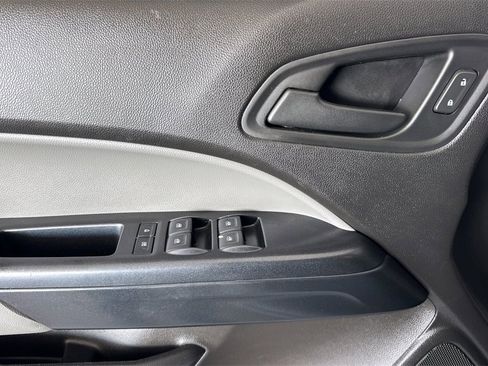 Used 2017 GMC Canyon 2WD Crew Cab w/ Convenience Package image 14