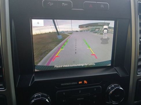 Used 2019 Ford F150 Lariat image 30