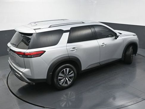 Used 2024 Nissan Pathfinder SL image 38