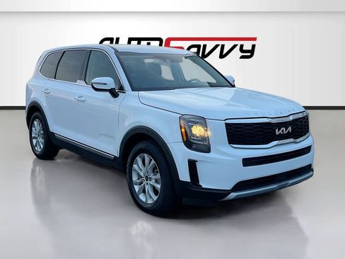 Used 2022 Kia Telluride LX image 1