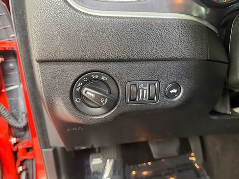 Used 2020 Dodge Charger Scat Pack RWD image 40