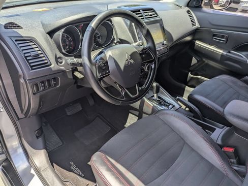 Used 2025 Mitsubishi Outlander Sport SE AWD/4WD image 17