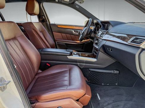 Used 2014 Mercedes-Benz E 350 4MATIC Sedan image 13