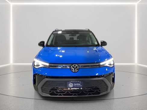 Certified 2025 Volkswagen Taos SE AWD/4WD image 4
